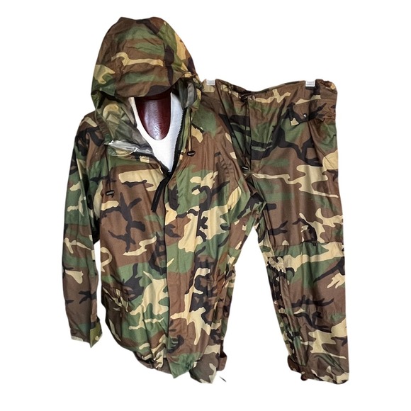 Military Camouflage Waterproof Rain Suit Jacket Pants Set Woodland Men Large BDU